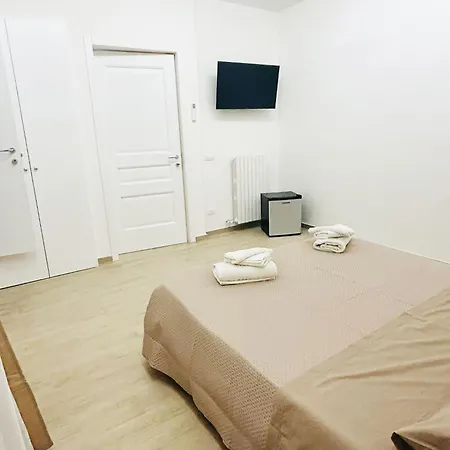 Bed E Domar Бриндизи